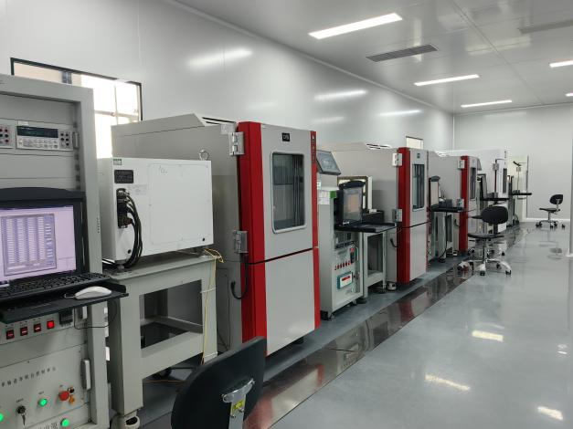 Fast Start Up Fiber Optic Gyroscope 3s Starttijd en RS-422 Digitale uitgangen voor nauwkeurige resultaten 4